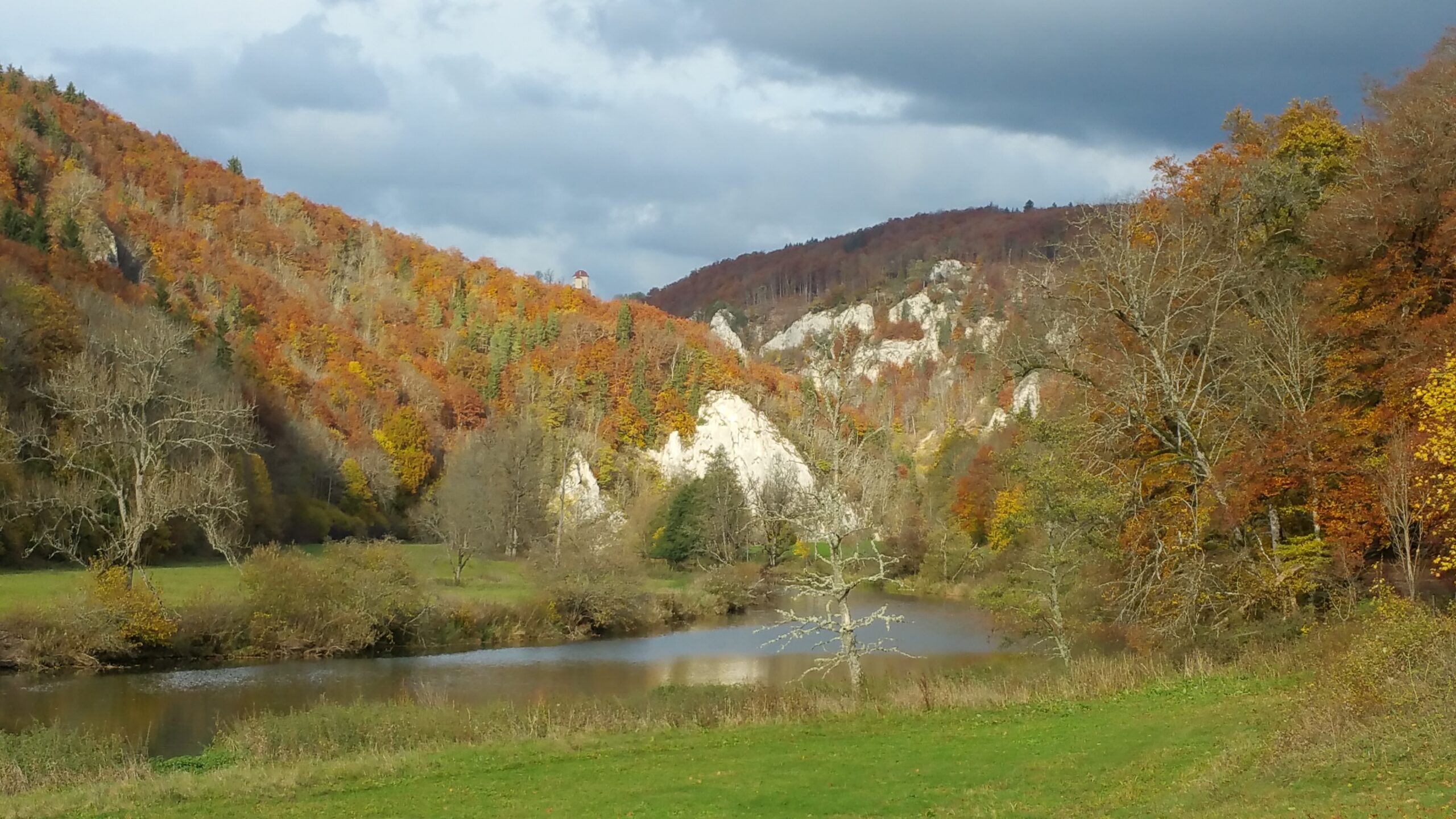 Donau im Bereich der Schwäbischen Alb Bild 1